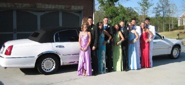 O'Hare Limousine serves weddings, proms, homecoming, quinceaneras, and more.