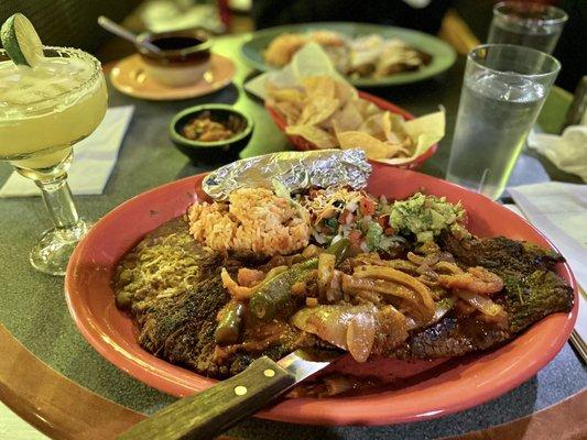 La Cueva Restaurante Mexicano