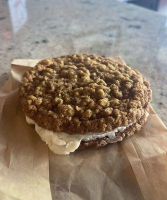 Oatmeal Cream Pie