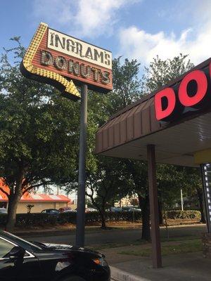 Ingram Donut Picture worthy sign!