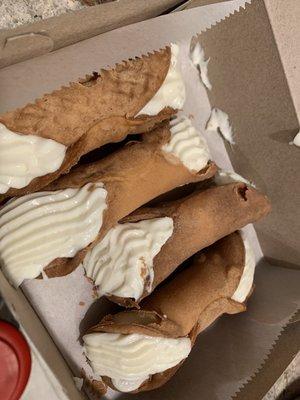 Beautiful Canolis