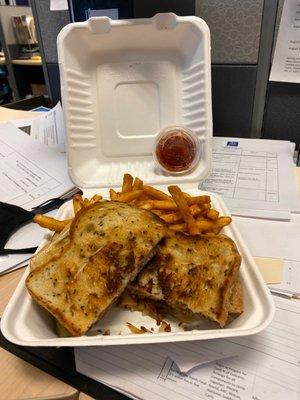 Lunch  from  Trimana's in Woodland Hills. One of my favorites. Patty melt and fries.  Perfect for a rainy day