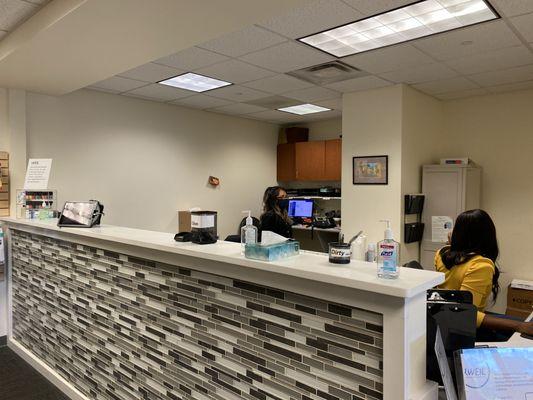 Front Desk at our Oak Park Clinic.