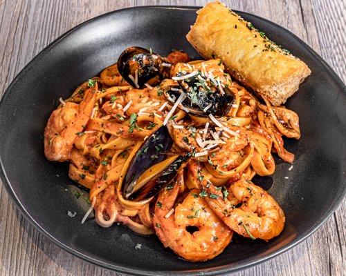 Diablo Seafood Pasta