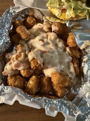 Tots with queso cheese