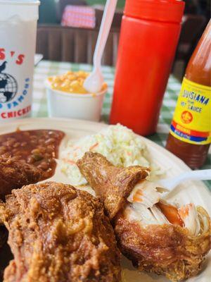 The Fried Chicken here somehow isn't greasy. Moist and crispy- very good!