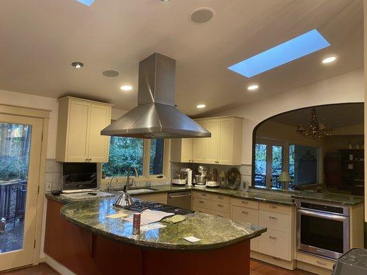 Kitchen walls and ceiling