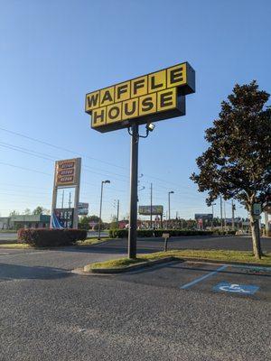 Waffle House, Foley