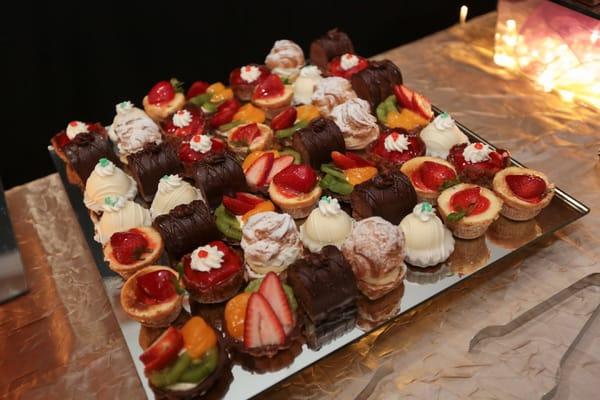 I forgot to mention the desserts, but these tasted even better than they looked! (If you can imagine that)