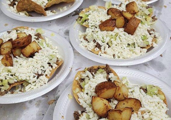 Tostadas de bistec