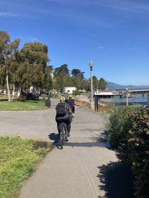 Last flat stretch prior to climb onto the bridge.