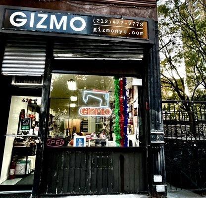 The new gizmo at 626 East 14th street!