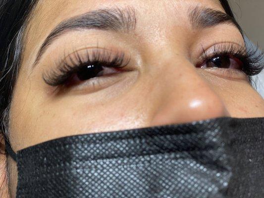 hybrid lash extensions, long lashes, mixed lashes, classic lashes, volume lash