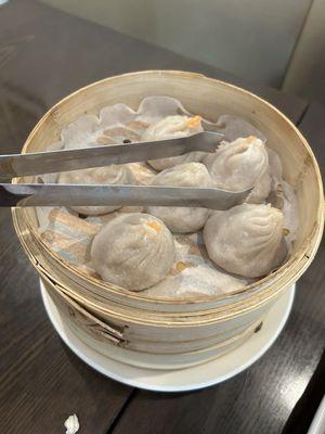 Steamed Pork Soup Dumpling with Crab