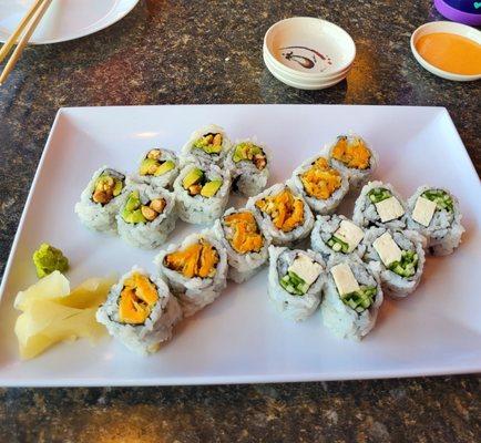 Avocado peanut sushi/ sweet potato tempura and spicy tofu with spicy mayo on side