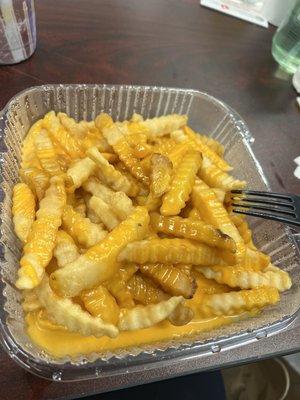 No taste cheese fries