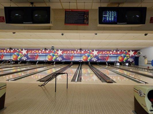 A view of some of the lanes. Yes they have bumpers for kids