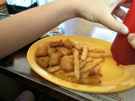 Kids popcorn chicken and fries.