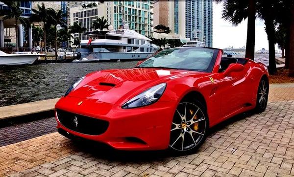 Ferrari California Miami Air­port Rent A Car MIA Miami Luxur­y Car Rentals South Beach Exot­ic Rental Cars Brickell Flori­da Convertible