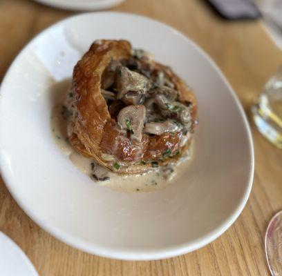 Roasted mushrooms, Marsala cream and puff pastry 10/10 YUM