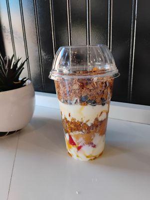 Yogurt parfait with peanut butter added