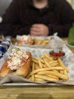 Lobster Roll / Maine Style