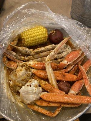 1 lb. Snow Crab Legs close