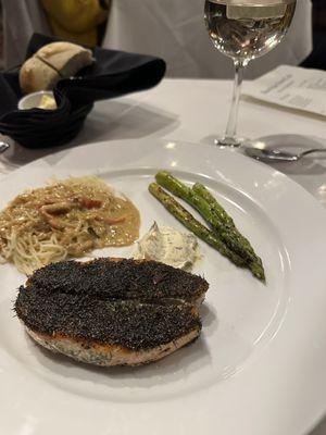 Dill encrusted salmon (yummy fresh bread photobombing).