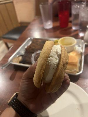 Ice Cream Sandwich