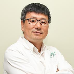 Dr. Jeong