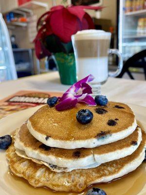 Blueberry pancakes and Cappuccino to start the morning come and enjoy at Dimoran Pizza on plaza 44