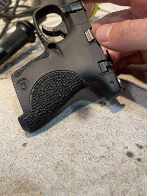 Hand stippled S&W Shield