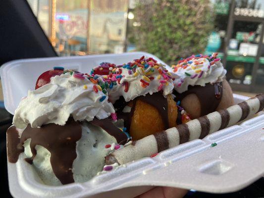 Banana Split with Guayaba, Mango & Mint chip ice cream