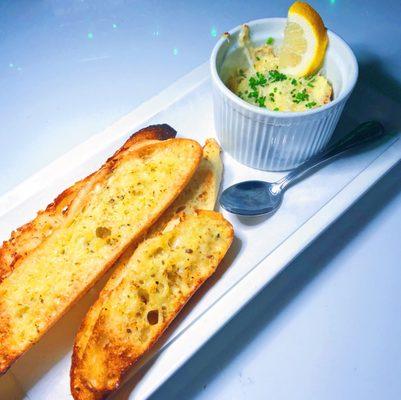 Dungeness crab + artichoke dip - super buttery goodness