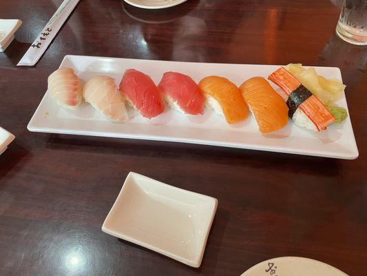 Sushi sampler