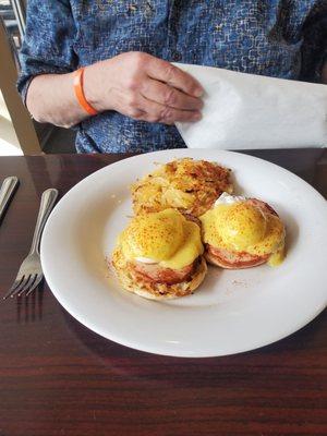 Classic Eggs Benedict with Hash Brown Casserole