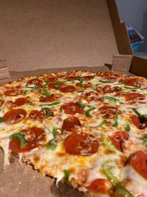 Pepperoni & Green Pepper Pizza