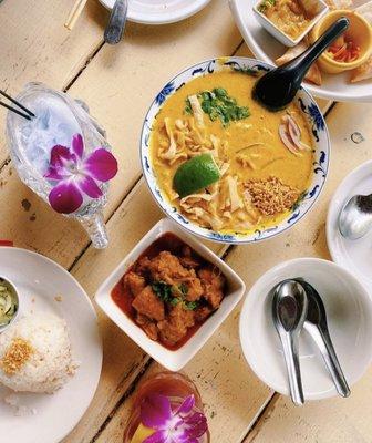 Khao Soi Burmese Noodles #burmese #elegant #beautiful #date #birthday #anniversary #holidays #family #friends #cocktail #exotic #tropical