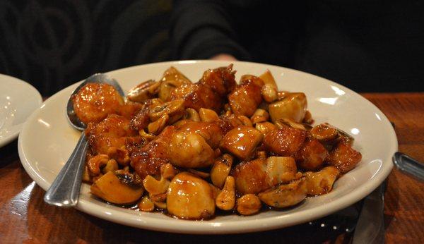 Perfect Scallops, Mushrooms and Cashews