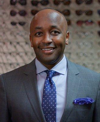 Dr. Sidney Gicheru - LASIK and Cataract Surgeon