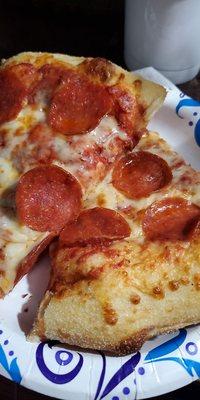 Here is the pepperoni slice, omg very tasty