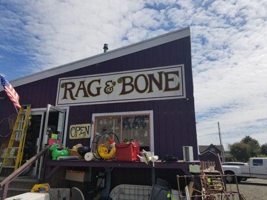 The Rag & Bone Thrift Shop