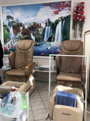 Pedicure parlors