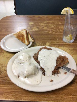 Chicken Fried Steak, mashed potatoes & gravy.  Very Good!!