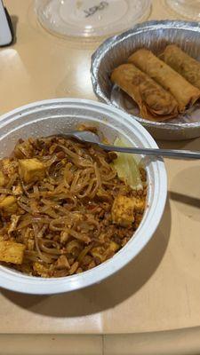 Pad Thai Tofu and spring rolls