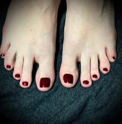 Matching toes.