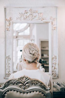 Bridal Hair and Makeup by WarPaint International in the Winter Wedding Styled shoot at Edward Anne Estate at Bavaria Downs.