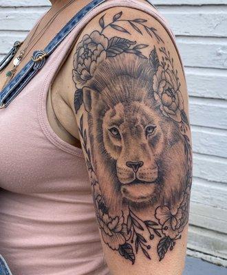 My gorgeous lion Don did!