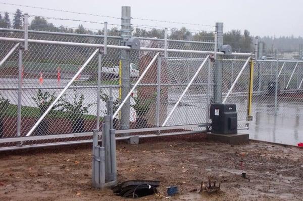 Commercial Security Gate - Chain Link Fencing