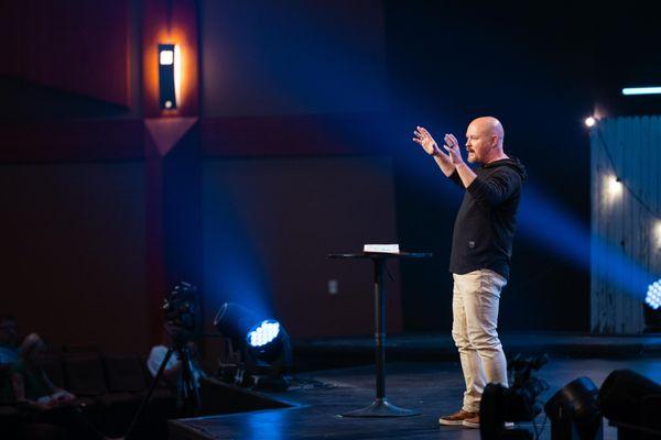 Lead pastor, Craig Smith at Mission Hills Church.